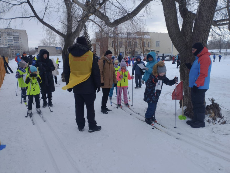 Городские соревнования по лыжным гонкам.